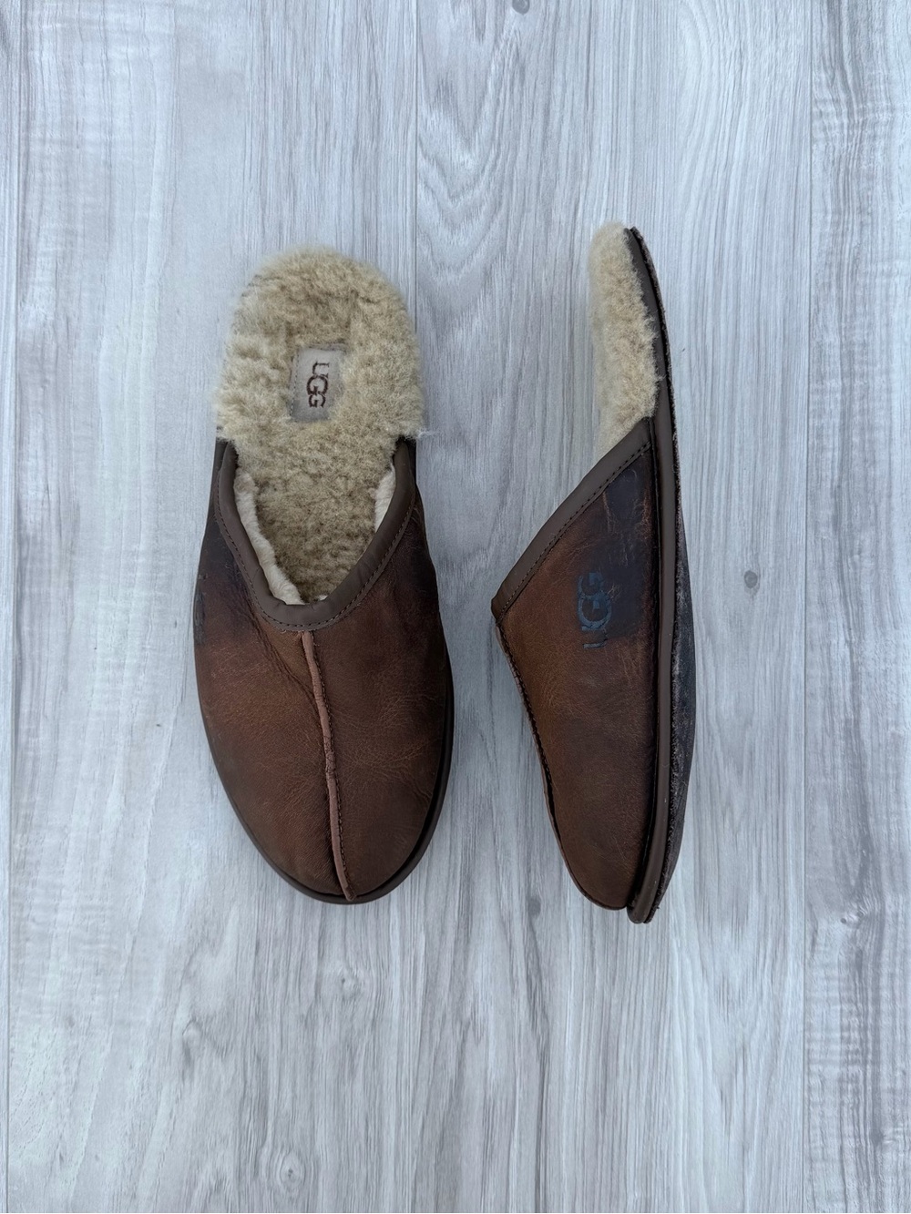 UGG Men's Scuff Slip-On slippers